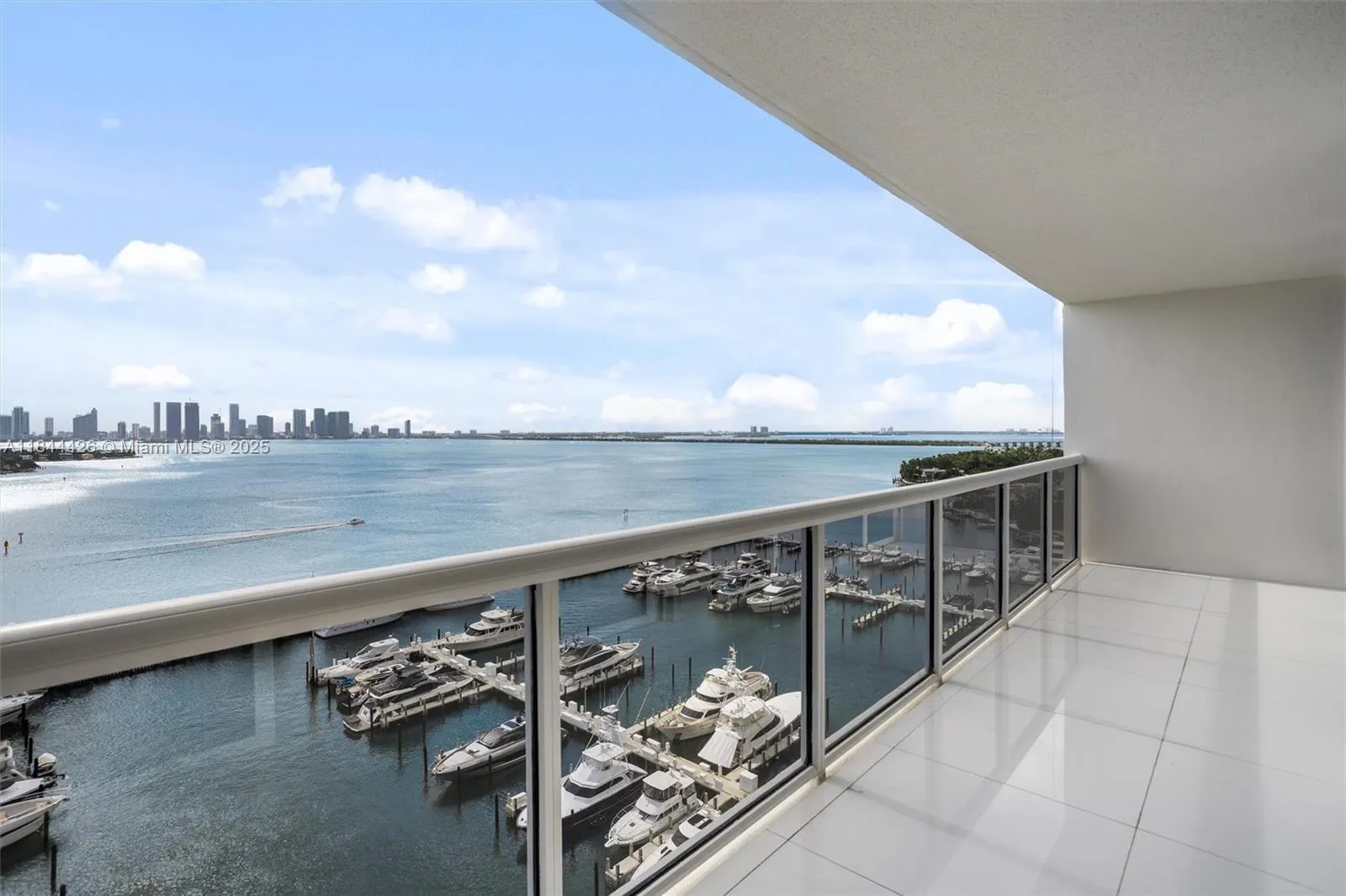 1800 Sunset Harbour Drive, #1702/4