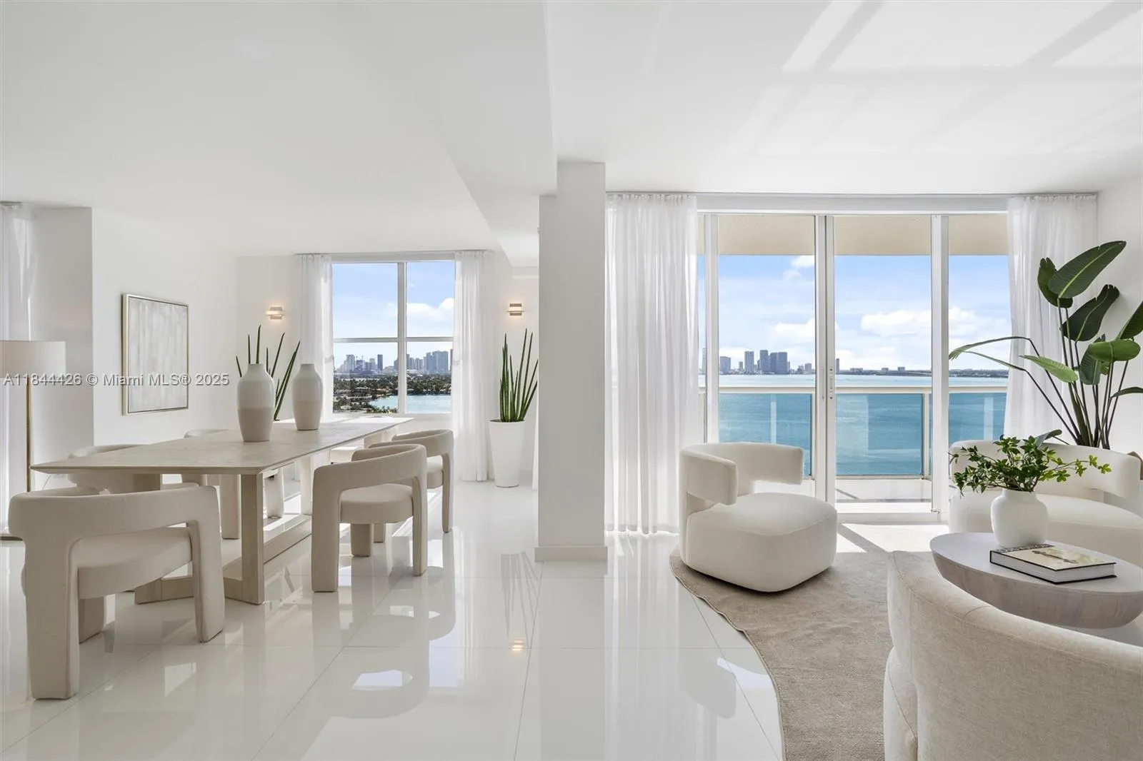 1800 Sunset Harbour Drive, #1702/4