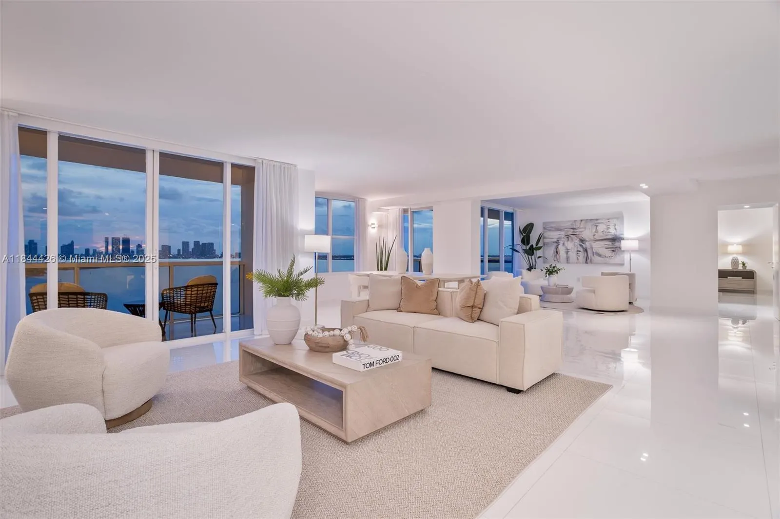 1800 Sunset Harbour Drive, #1702/4