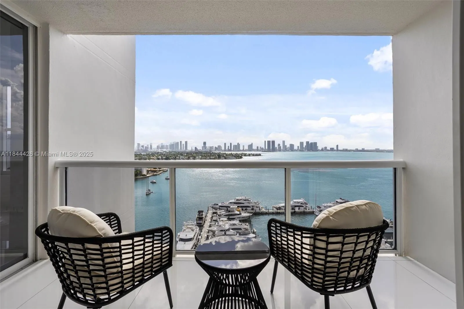 1800 Sunset Harbour Drive, #1702/4