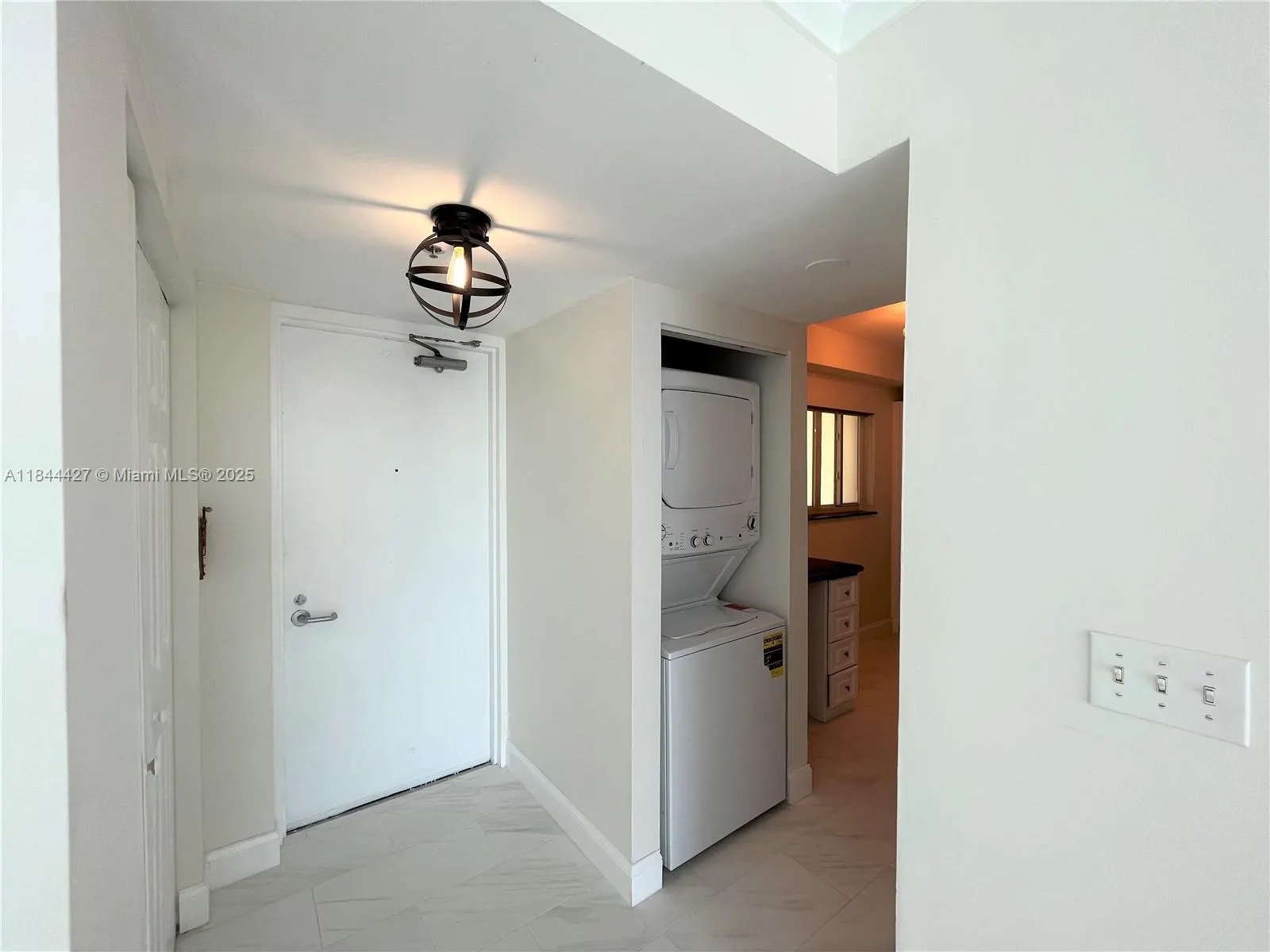 8888 Collins Ave, #308