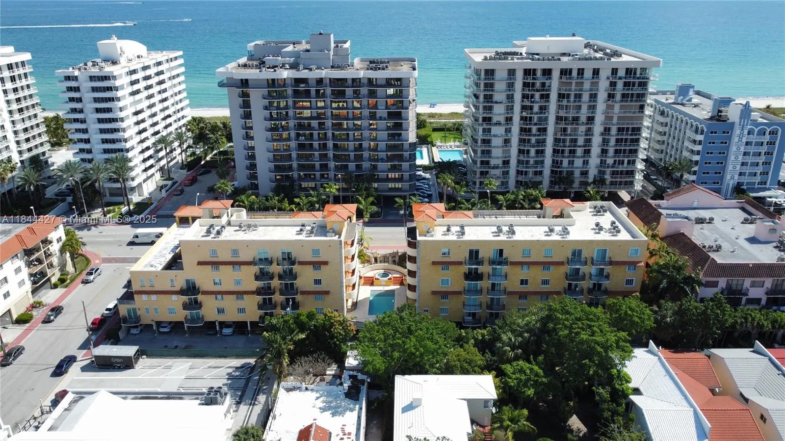 8888 Collins Ave, #308