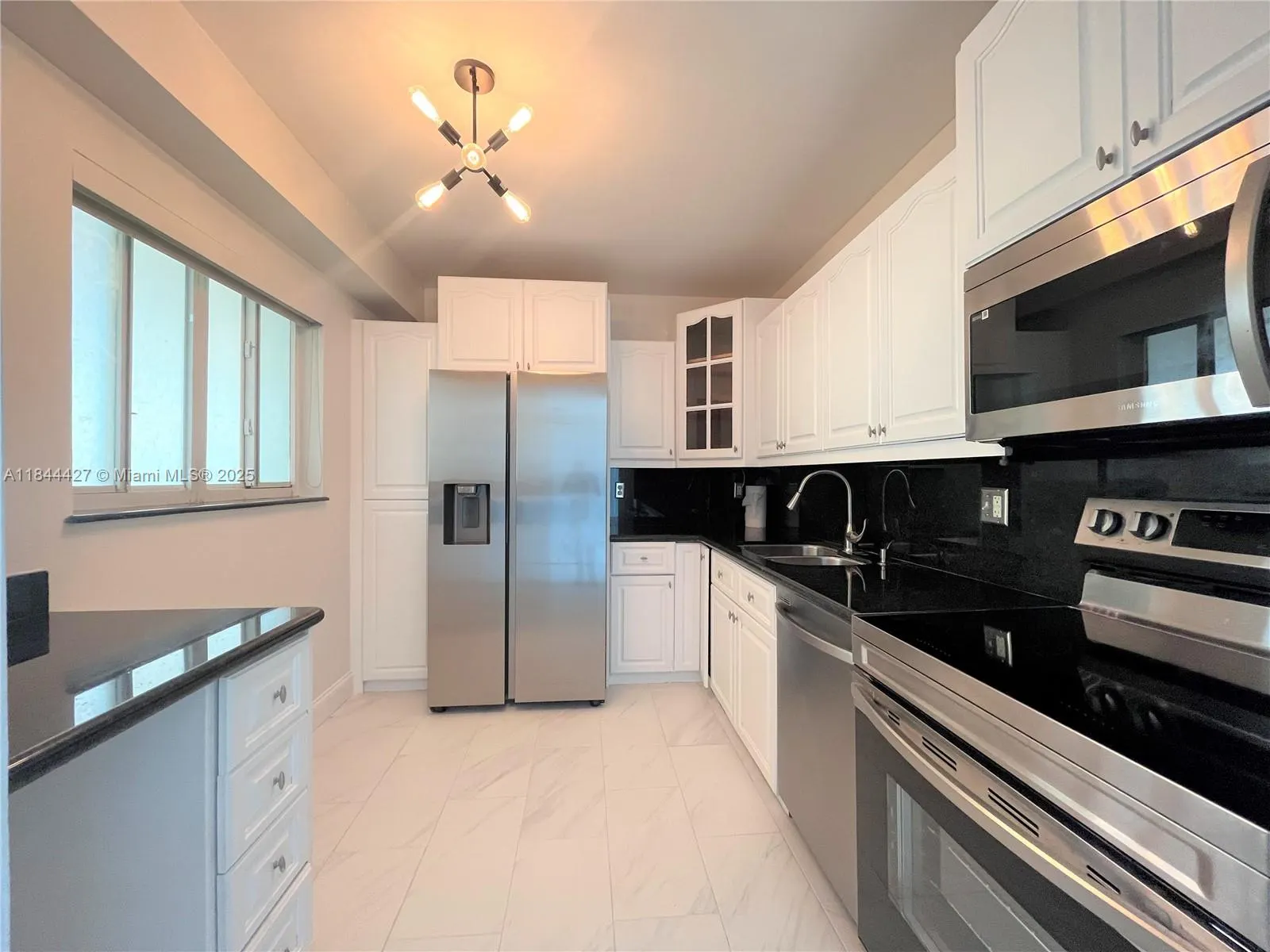 8888 Collins Ave, #308