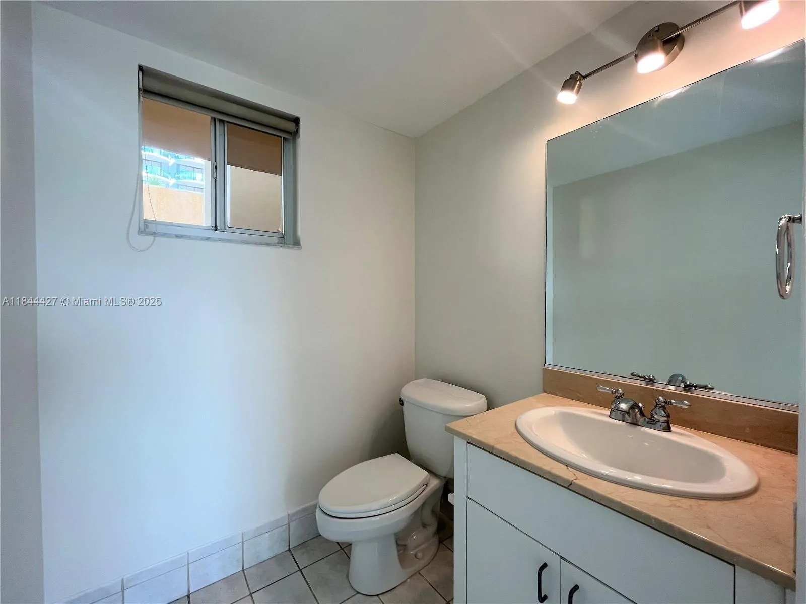8888 Collins Ave, #308