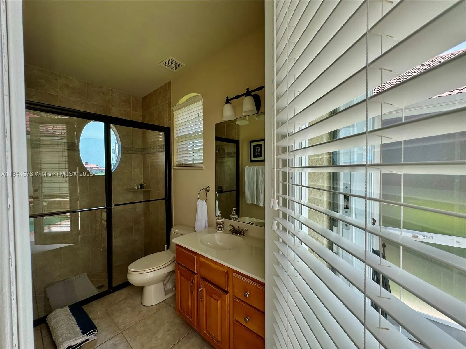 1740 Ludlow Rd, #1740