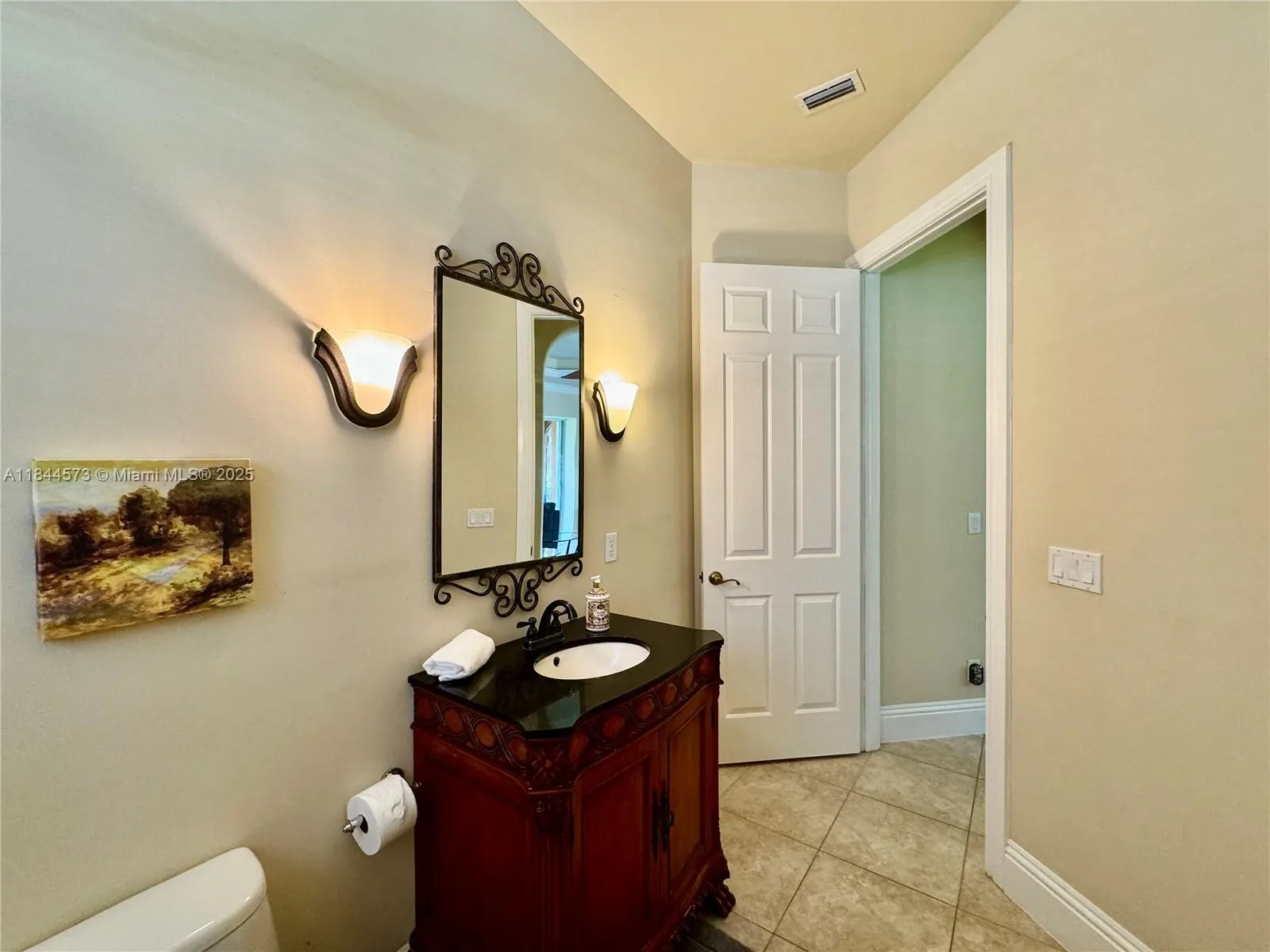 1740 Ludlow Rd, #1740