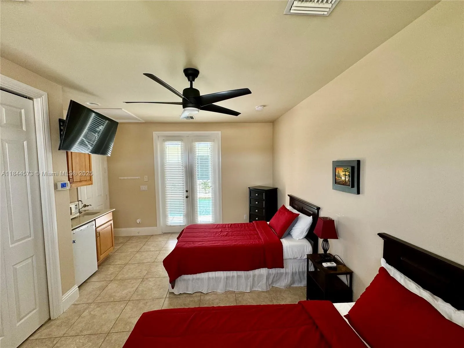1740 Ludlow Rd, #1740