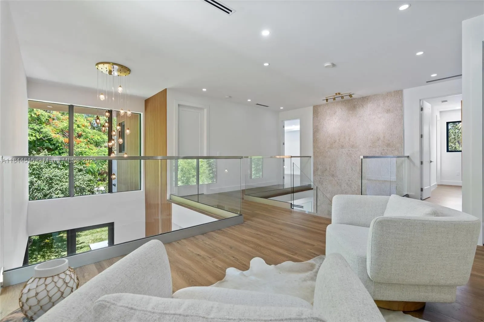 807 SW 12th Ave