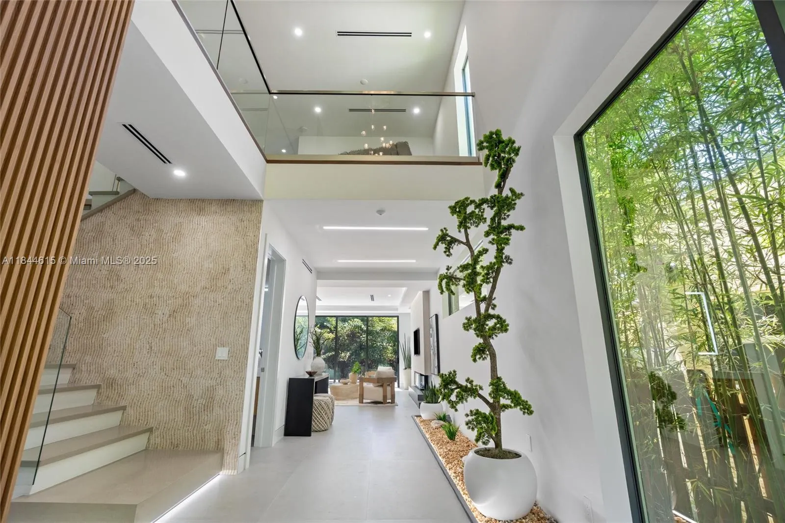 807 SW 12th Ave