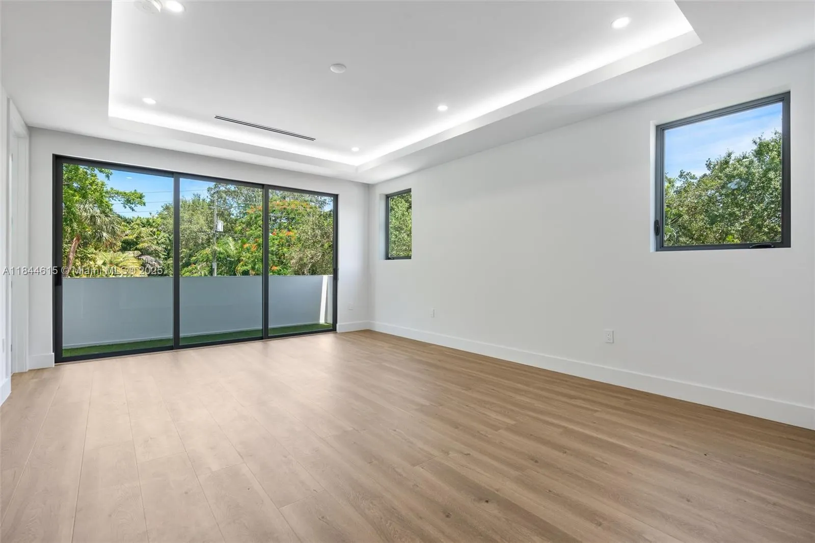 807 SW 12th Ave
