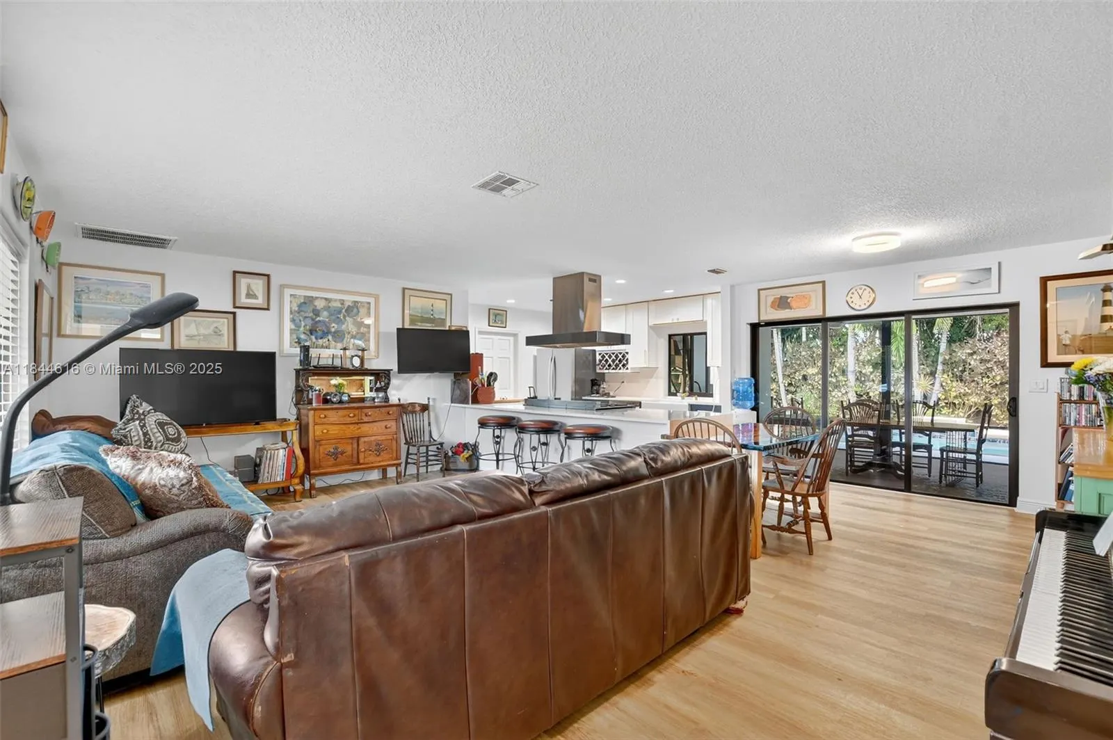 999 NW 16th Ter
