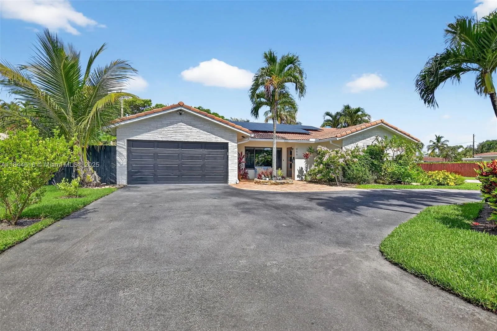 999 NW 16th Ter