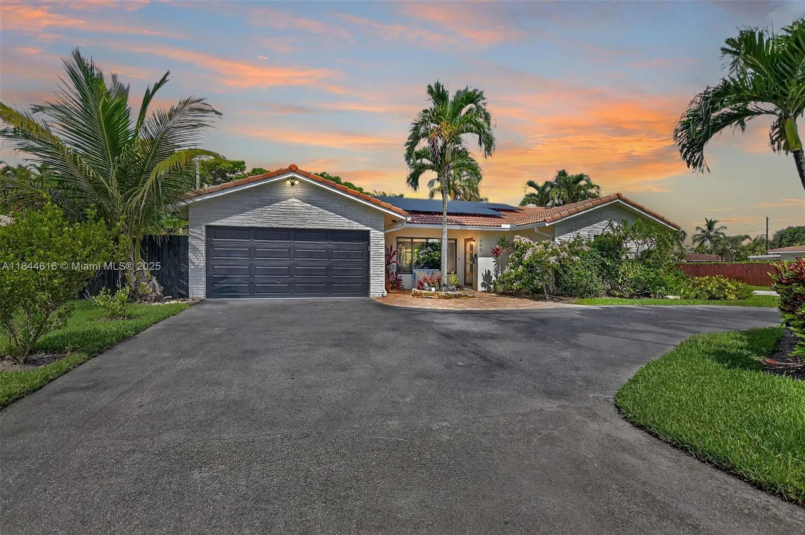 999 NW 16th Ter