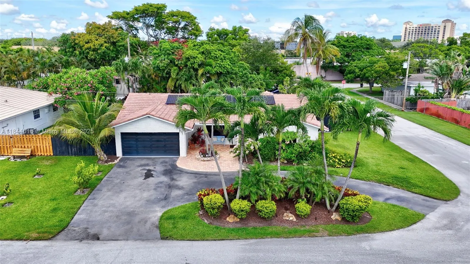 999 NW 16th Ter