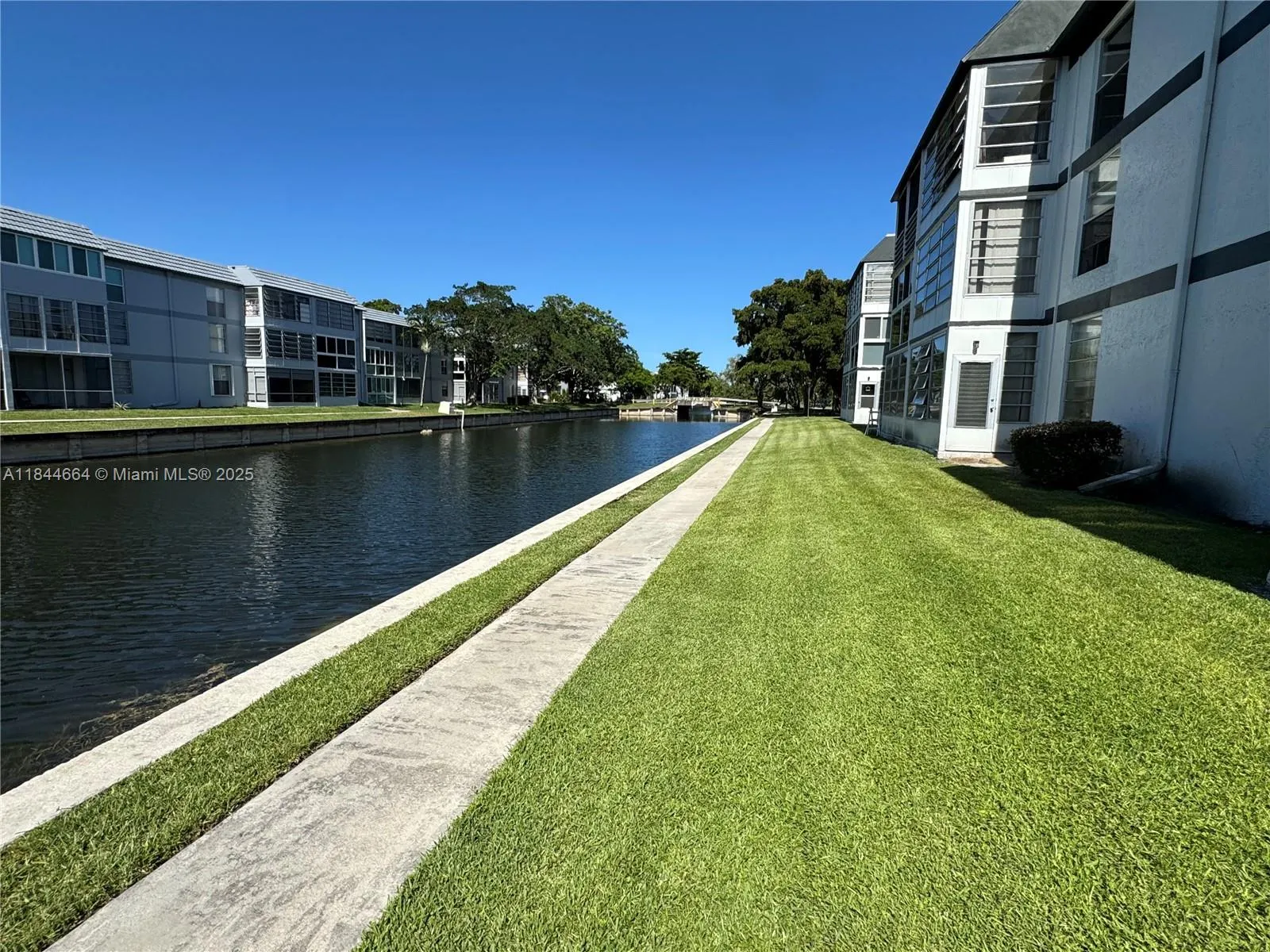 8330 Sands Point Blvd, #N210
