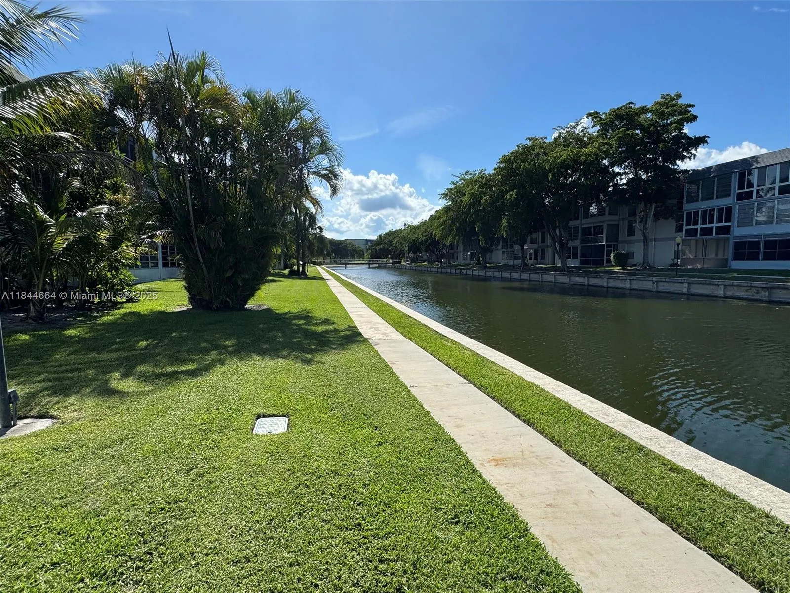 8330 Sands Point Blvd, #N210