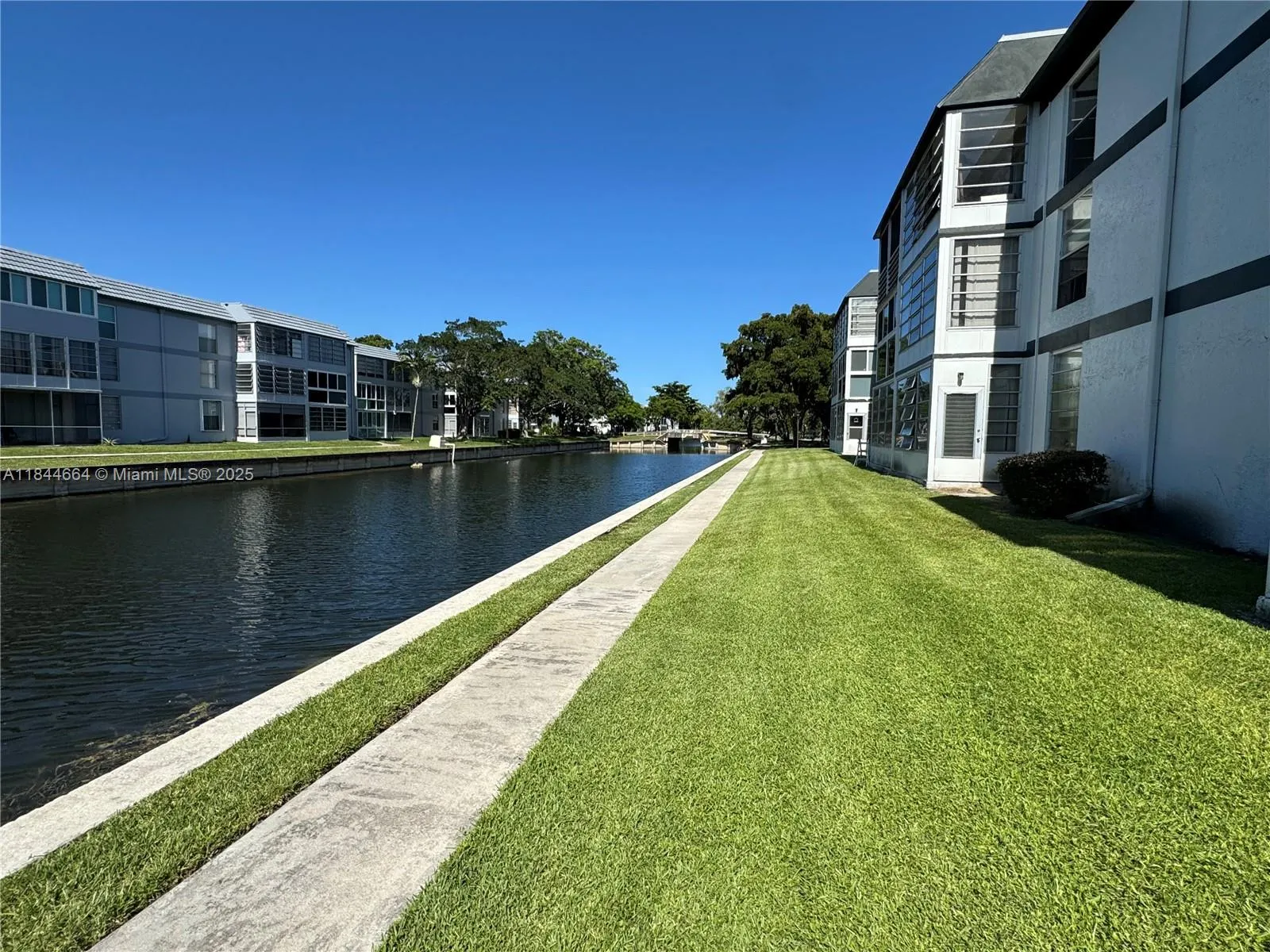 8330 Sands Point Blvd, #N210