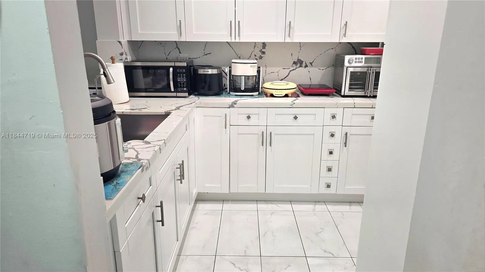1 Alhambra Cir, #501