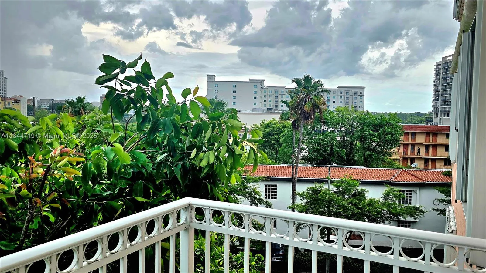 1 Alhambra Cir, #501