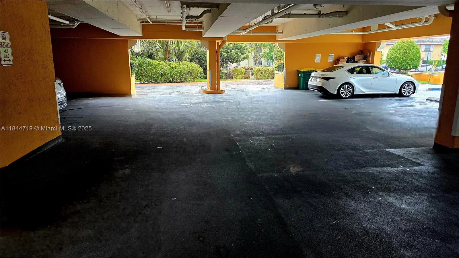1 Alhambra Cir, #501