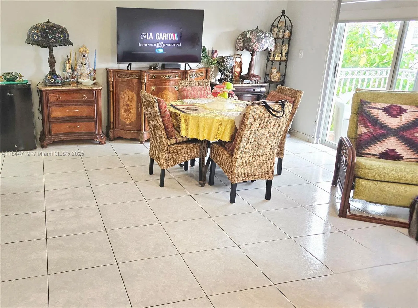 1 Alhambra Cir, #501