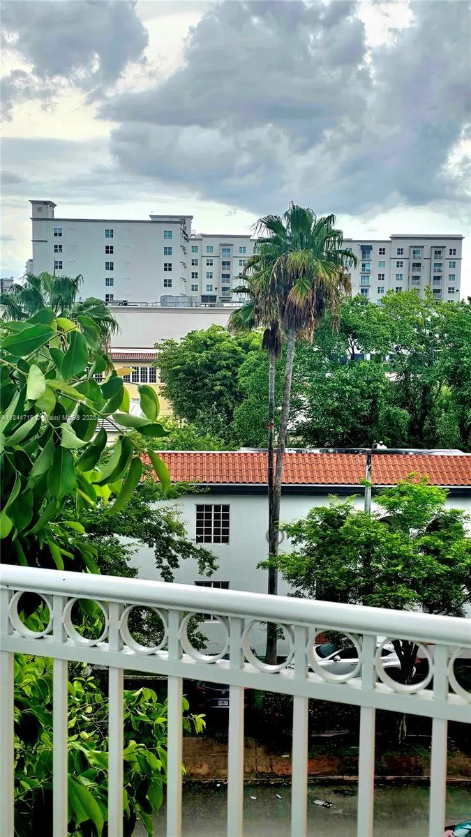 1 Alhambra Cir, #501