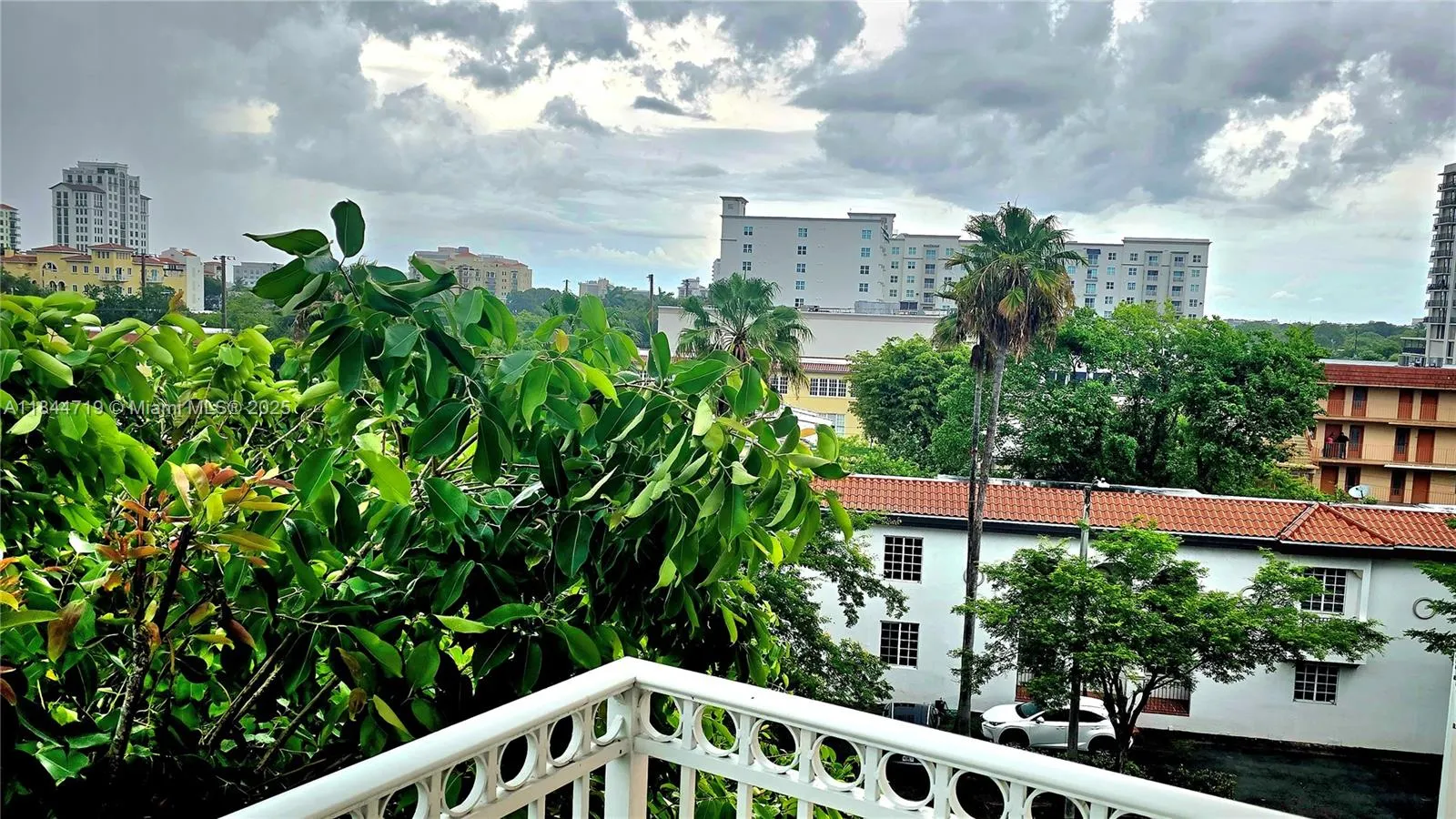 1 Alhambra Cir, #501