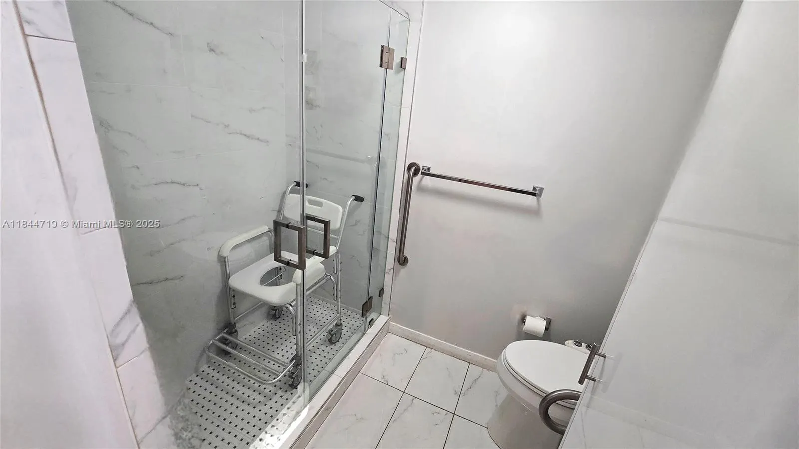 1 Alhambra Cir, #501