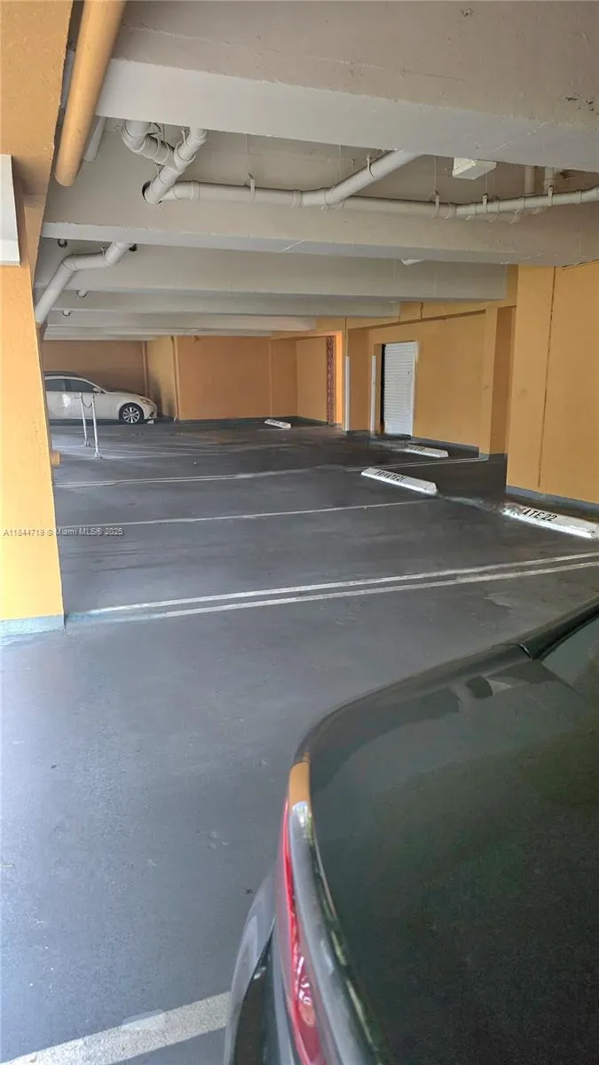 1 Alhambra Cir, #501