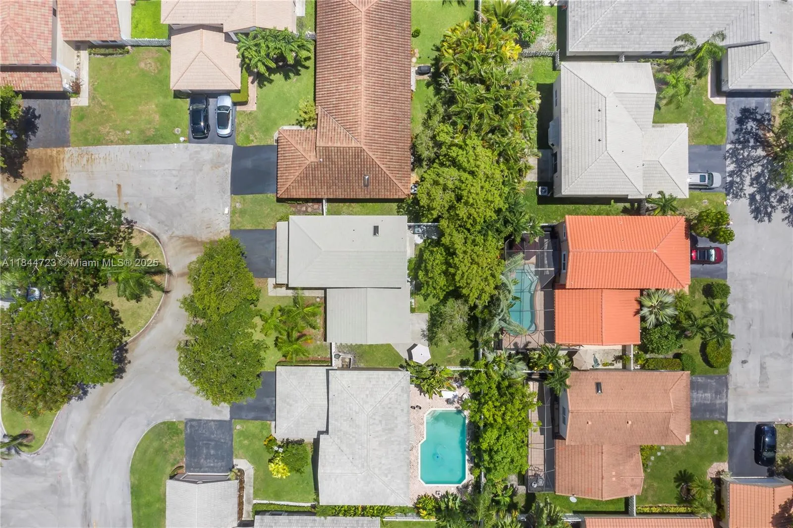 9536 NW 9th Ct