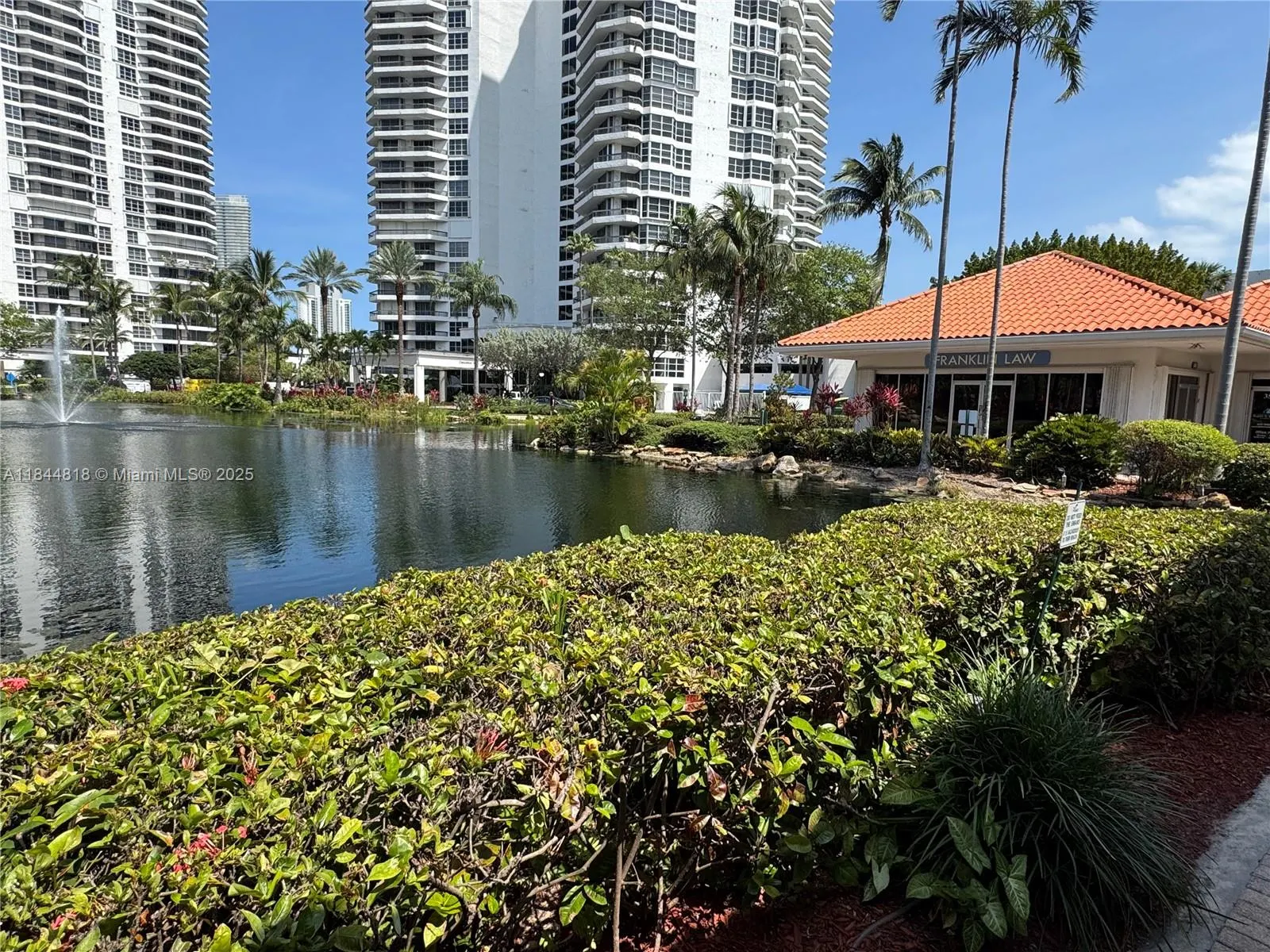 3530 MYSTIC POINTE DR, #1213