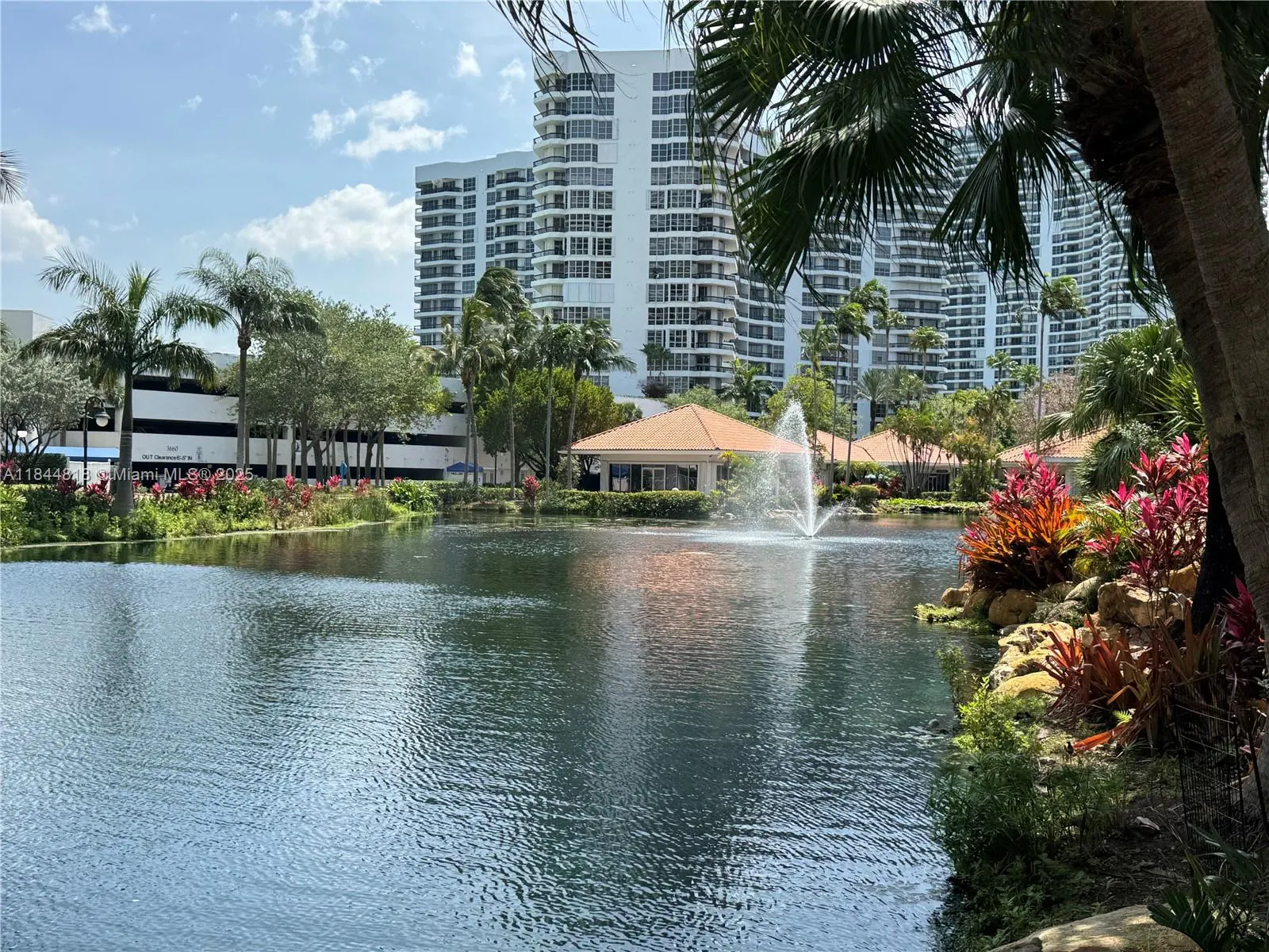 3530 MYSTIC POINTE DR, #1213