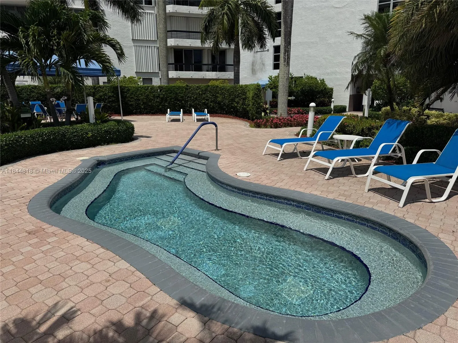 3530 MYSTIC POINTE DR, #1213