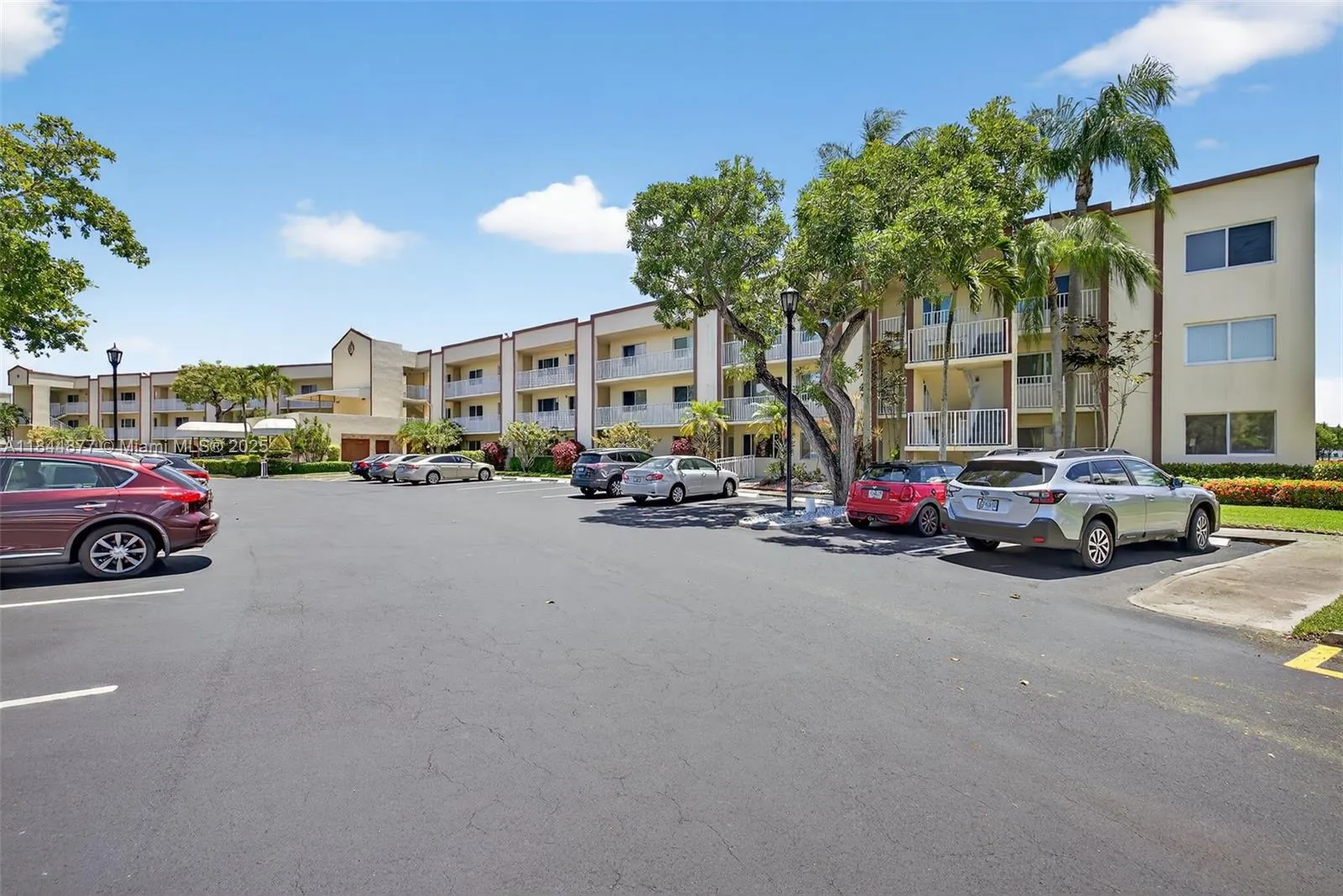 7214 S Devon Dr, #211