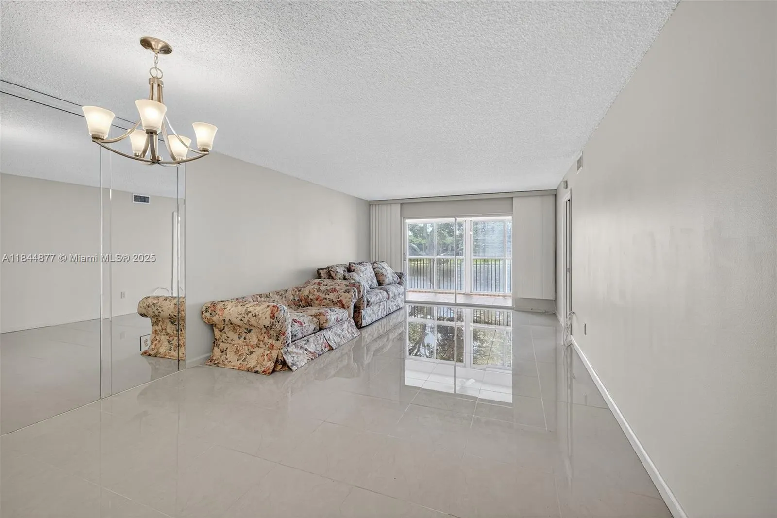 7214 S Devon Dr, #211