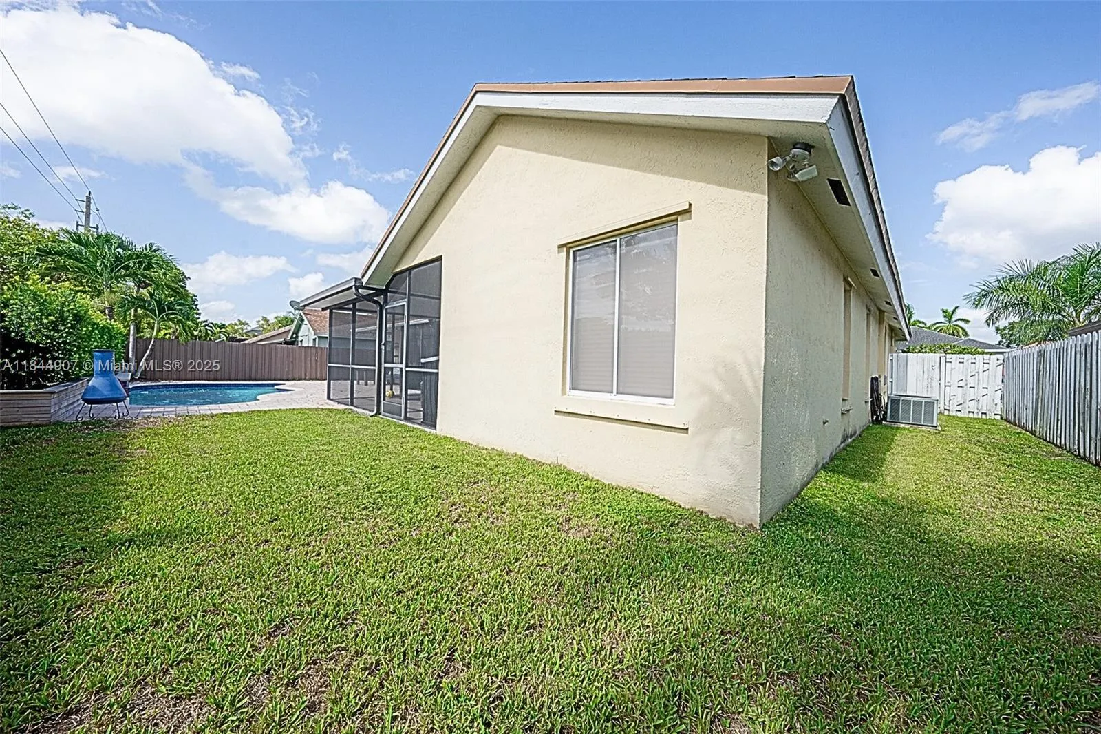 938 SW 149th Ter