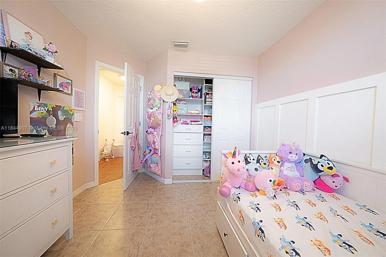 938 SW 149th Ter