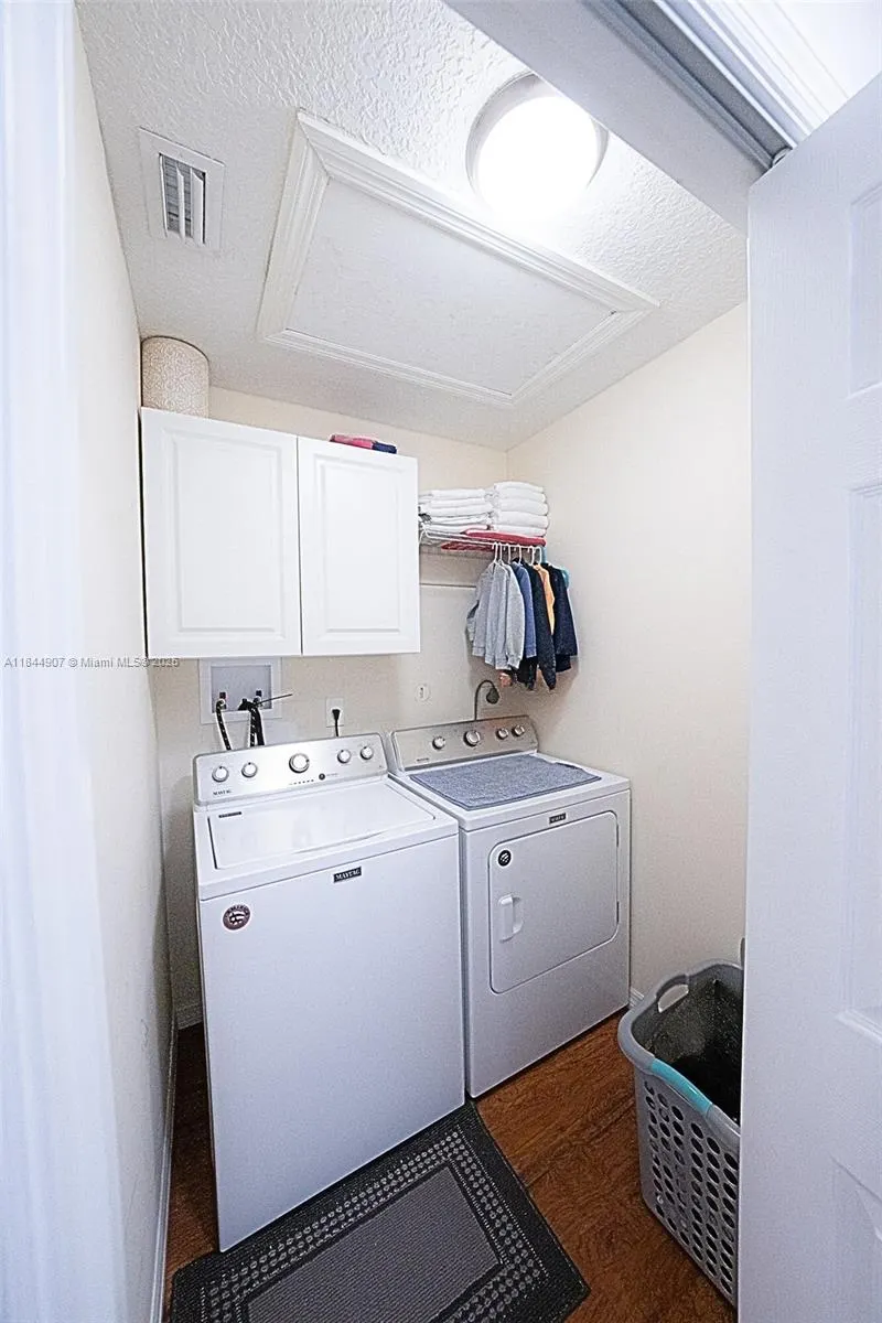 938 SW 149th Ter