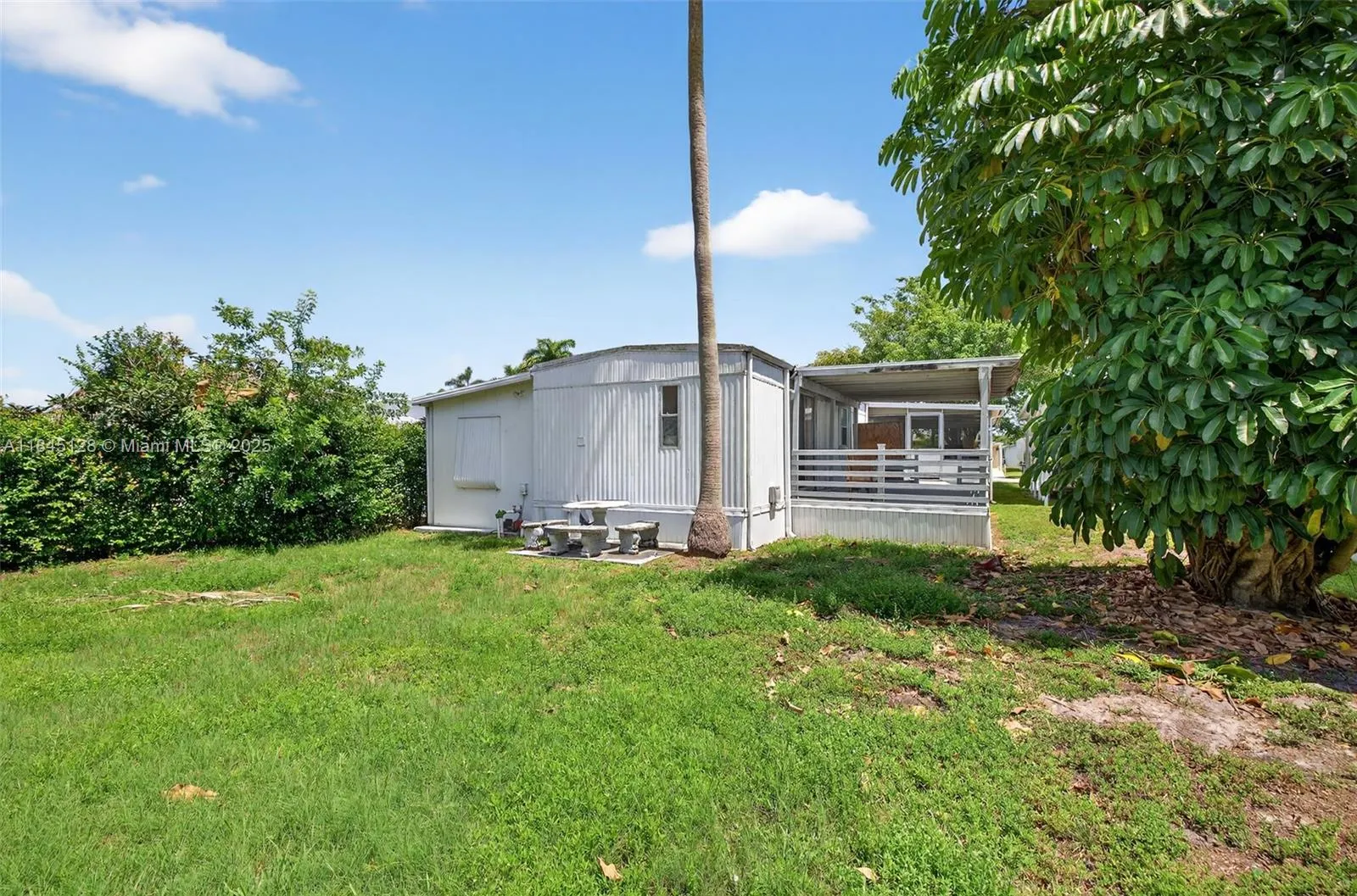 2430 SW 53rd St