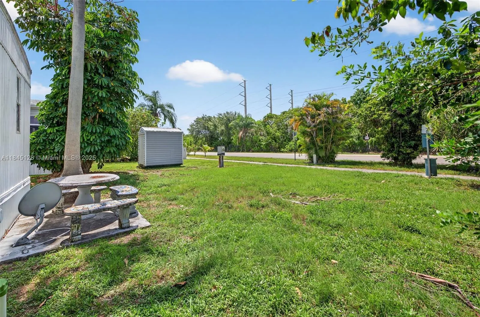 2430 SW 53rd St