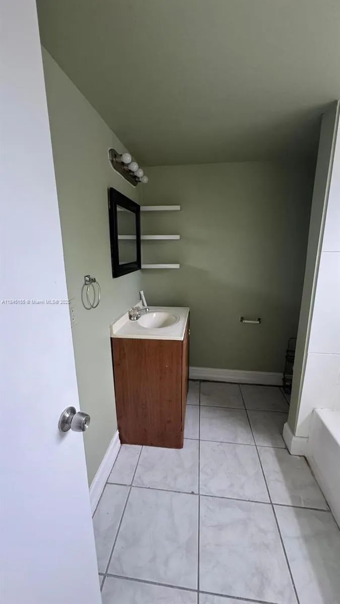 1700 NW 58th Ter, #1A