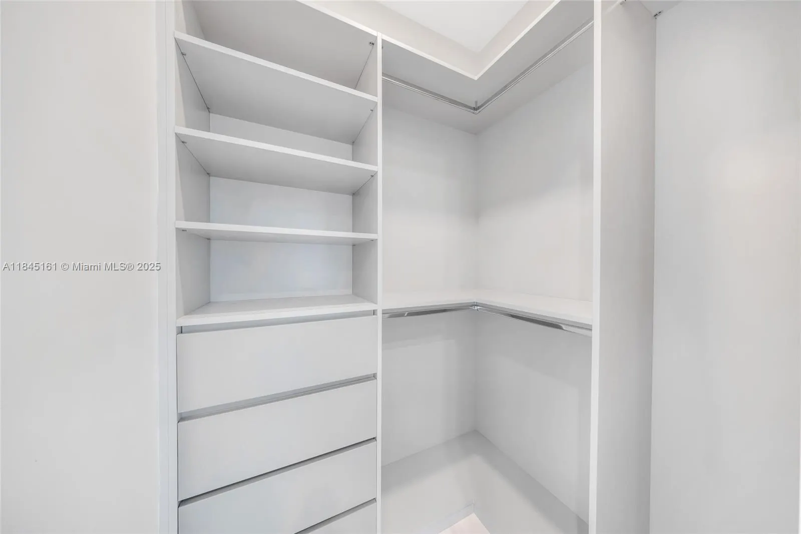 750 NE 16th Ave