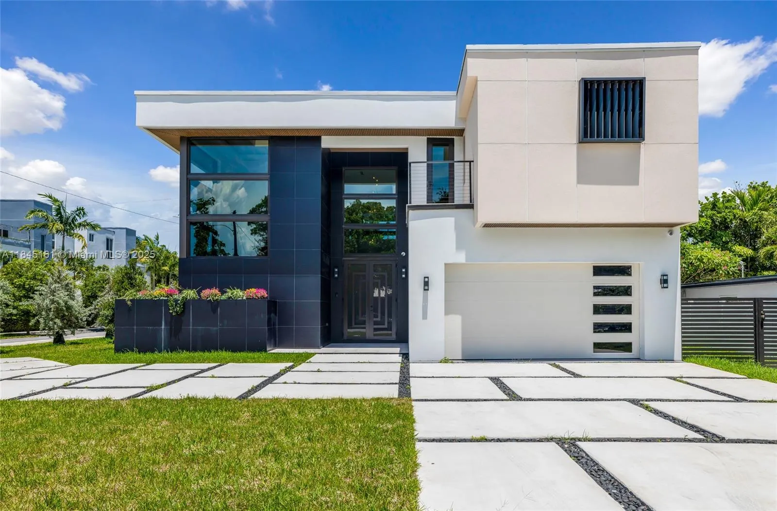 750 NE 16th Ave