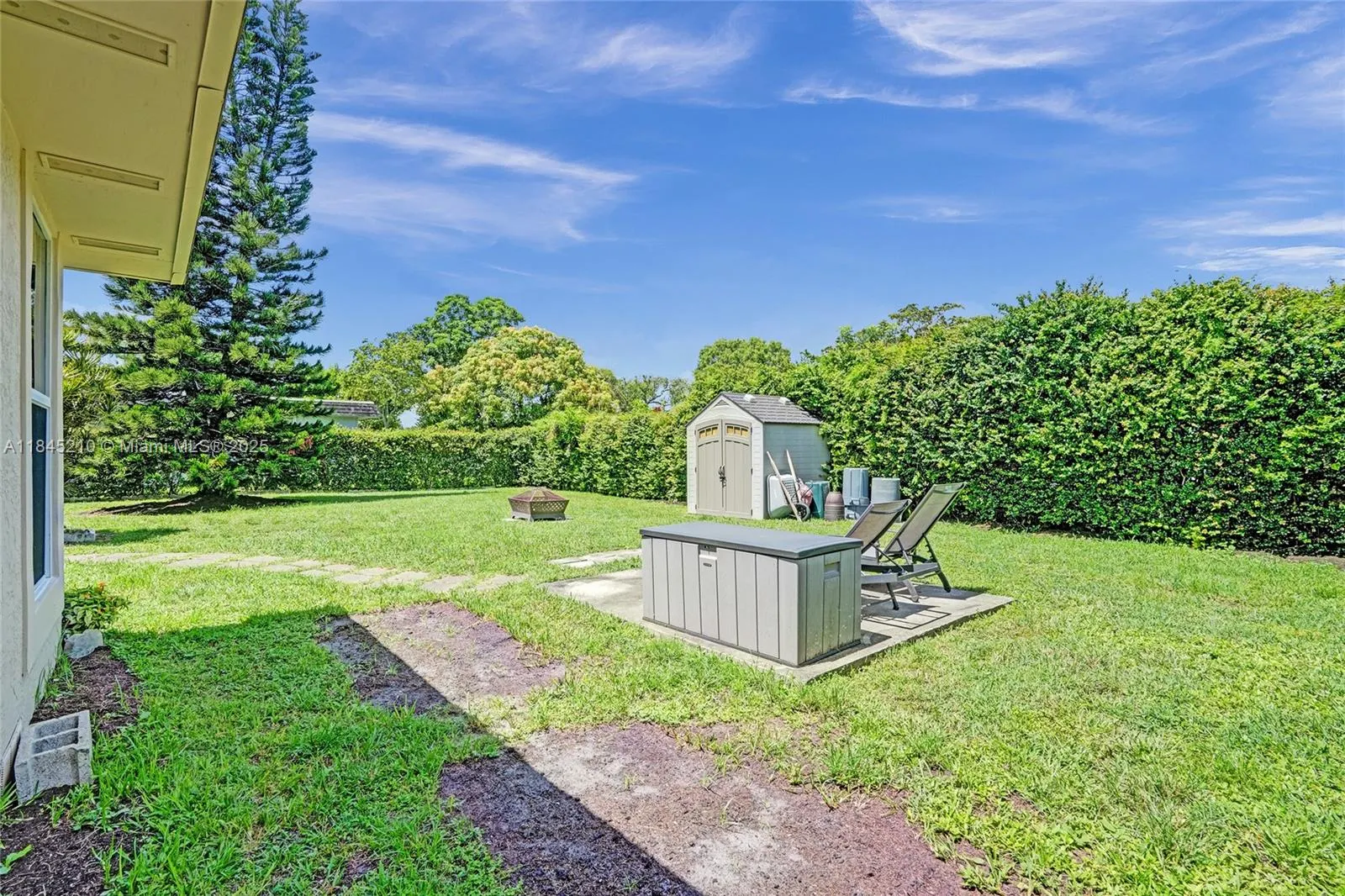 7909 NW 73rd Ave