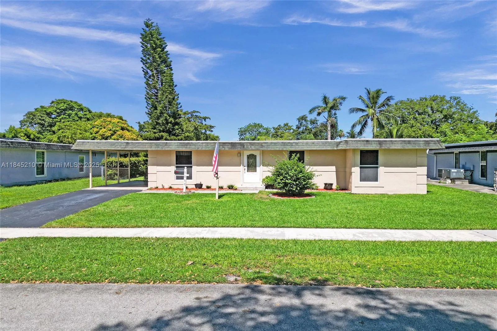 7909 NW 73rd Ave