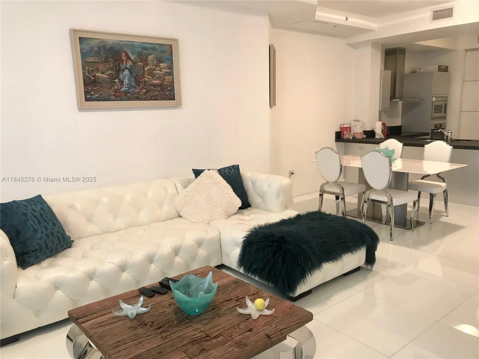 18201 Collins Ave, #3302