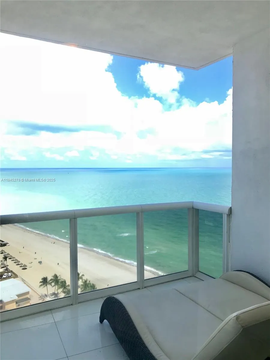18201 Collins Ave, #3302