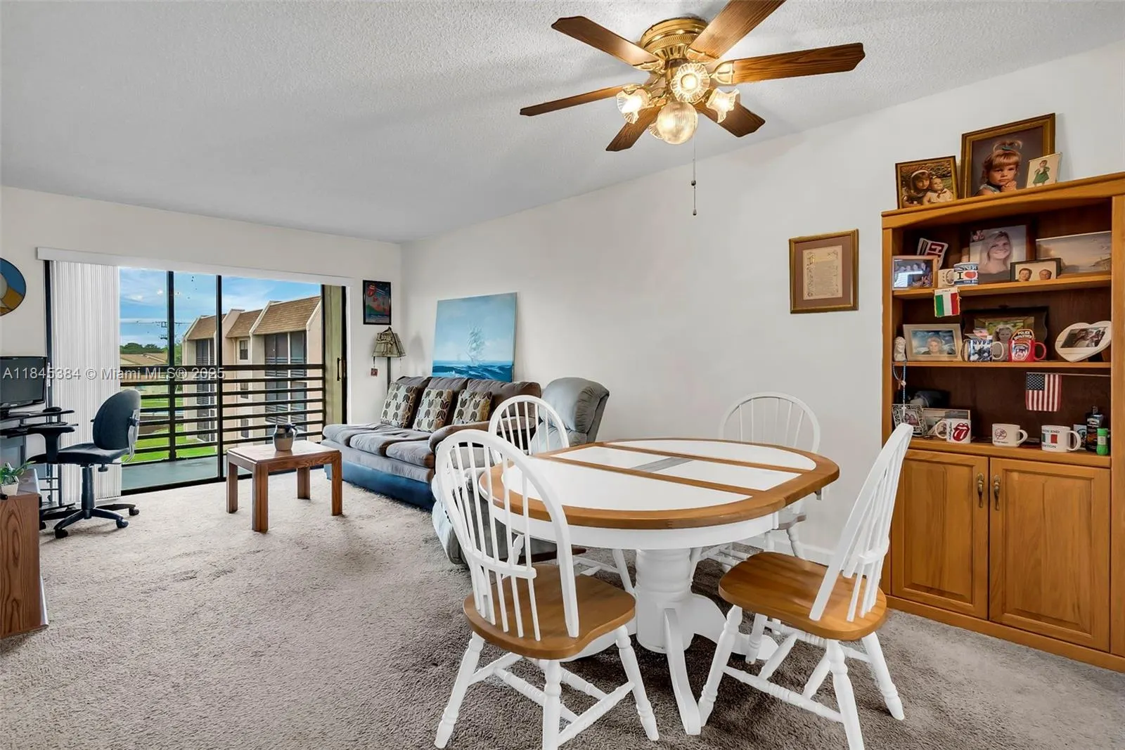 10466 Sunrise Lakes Blvd, #305