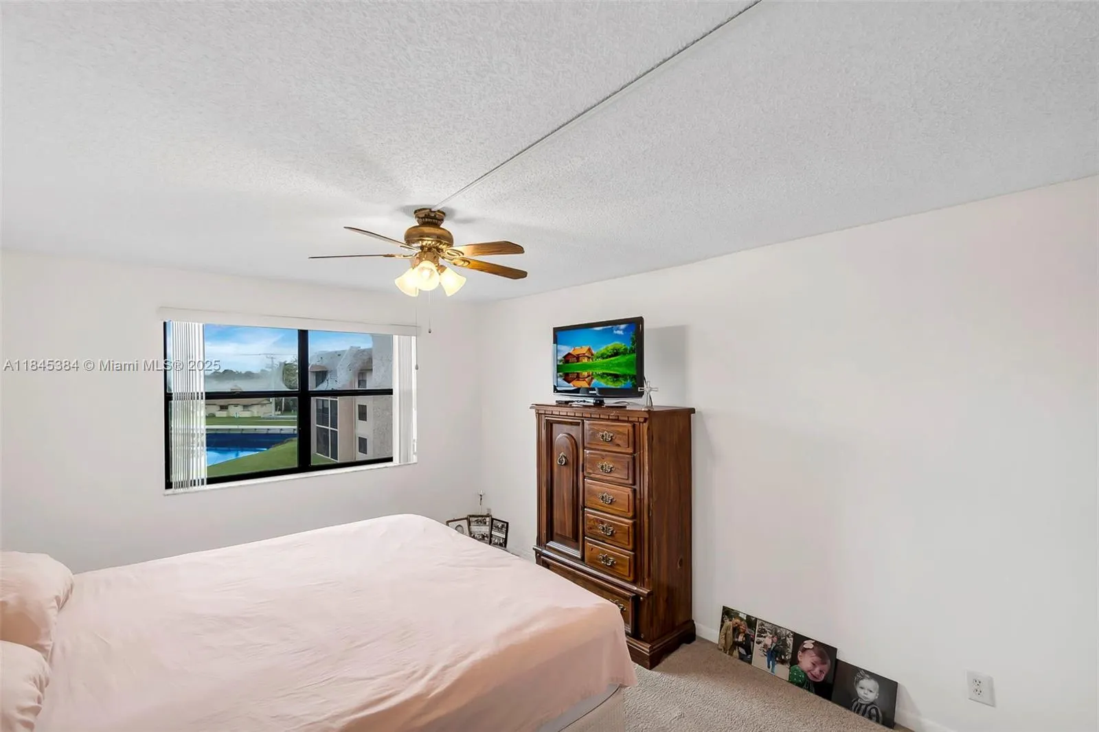 10466 Sunrise Lakes Blvd, #305