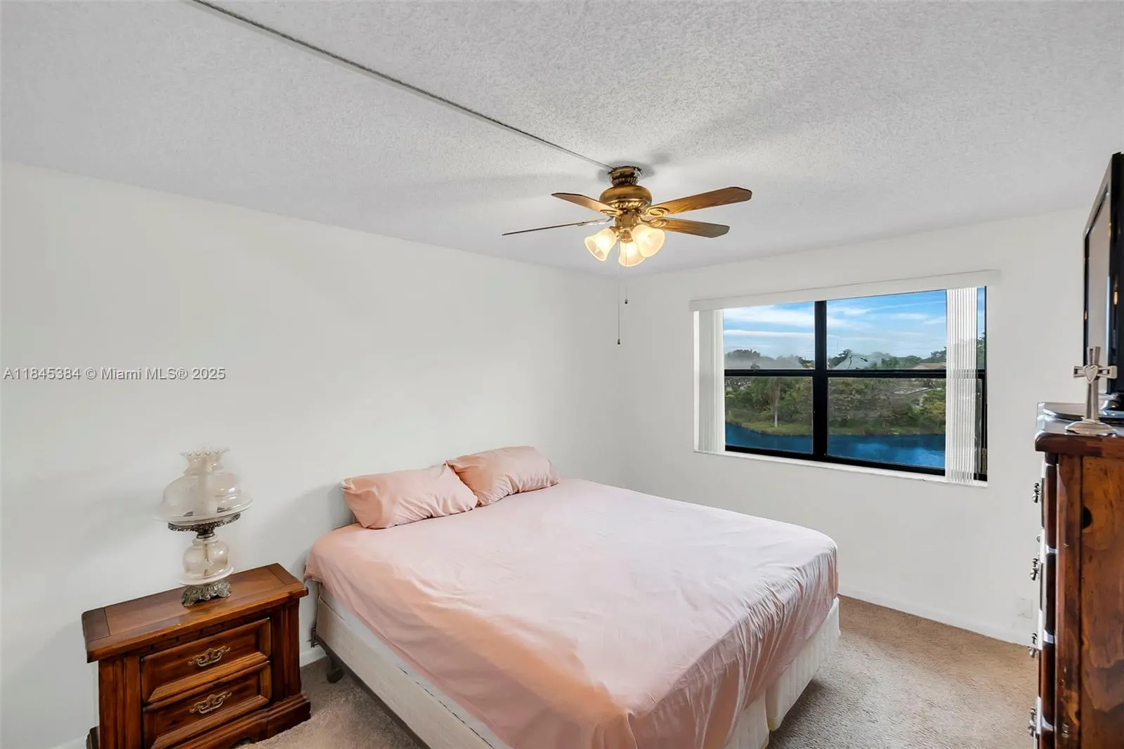 10466 Sunrise Lakes Blvd, #305